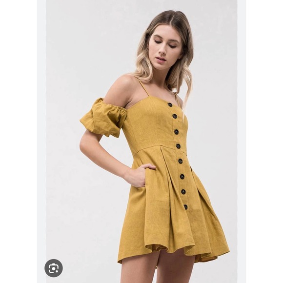 J.O.A Dresses & Skirts - J.O.A Women's Cold Shoulder Button Up Dress in Mustard Yellow Size XS